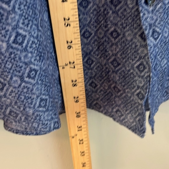 Hugo Boss Geometric 100% Linen Button Down Shirt Large - Picture 9 of 10